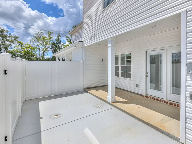 24 Hardwood Rd — Photo 24