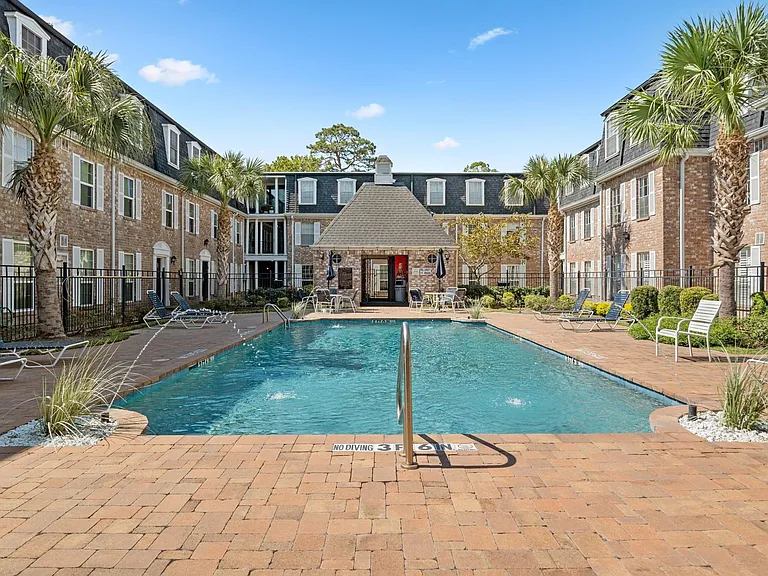 355 N Post Oak Ln #742 — Photo 3