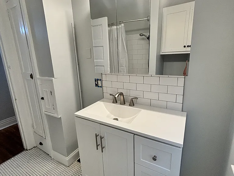 421 Potomac Ave #1 — Photo 11