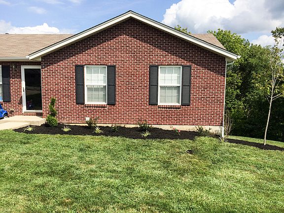 5th image of 48 Roselawn Dr
