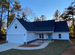 108 Cambridge Ct NE, Milledgeville, GA