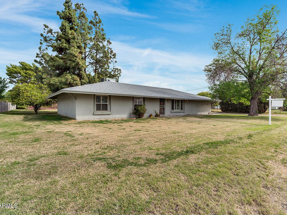 1st image of 7948 W Orangewood Ave
