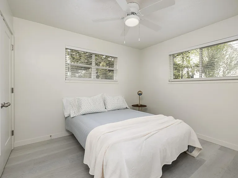 367 Grove Creek Dr — Photo 7