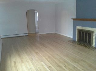 831 N Calumet Ave, Chesterton, IN 46304