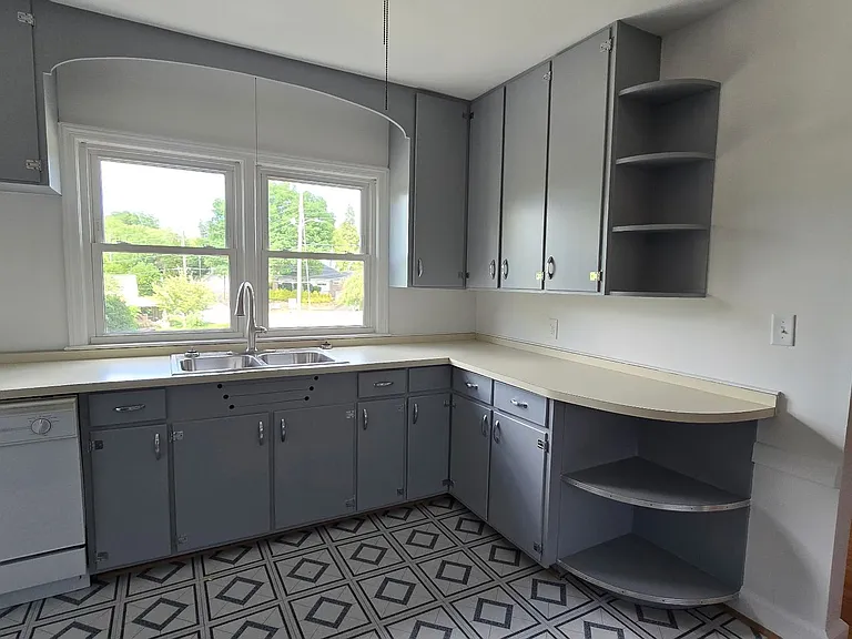 155 Newfound St — Photo 2