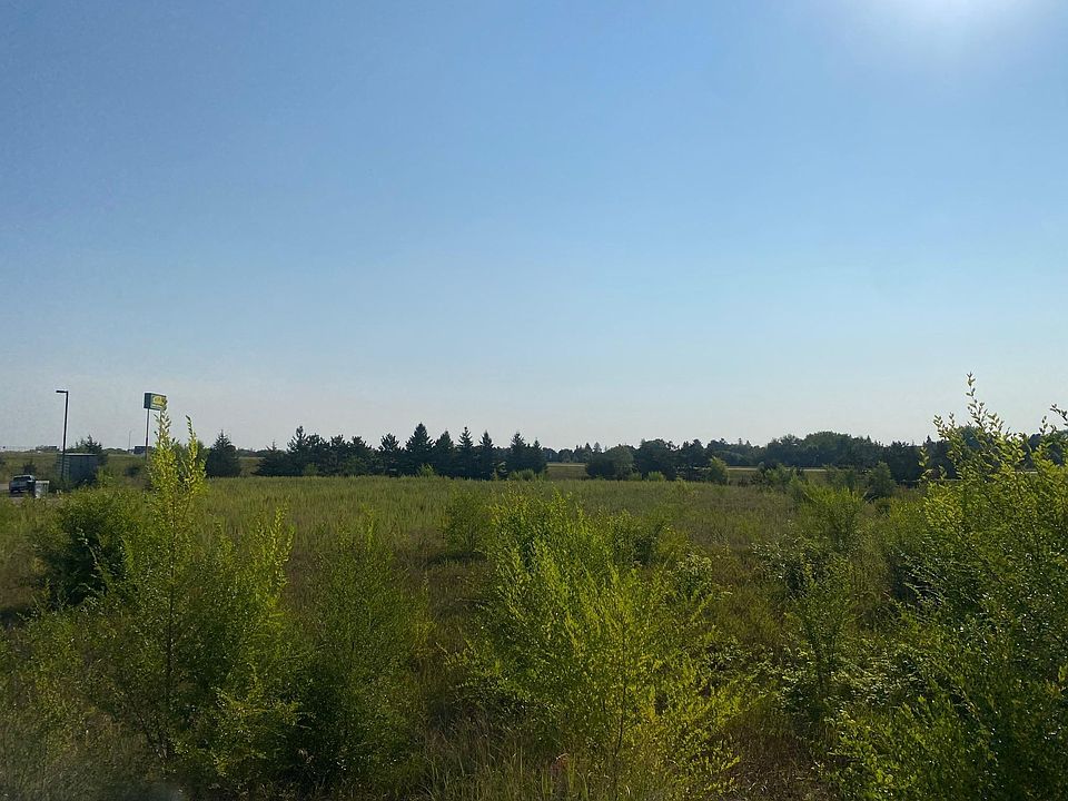 1st image of 500 19th Ave N