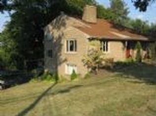 348 Fort Couch Rd, Pittsburgh, PA 15241
