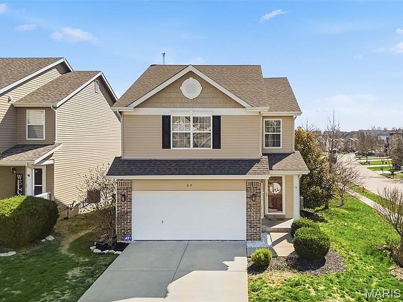 2nd image of 60 Wyndgate Trail Ct