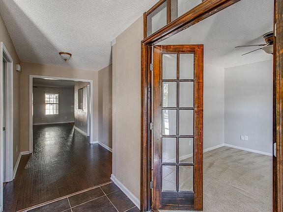 3rd image of 114 Cogburn Rd