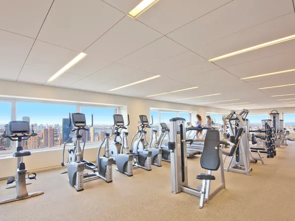 322 West 57th Street image 10 of 15