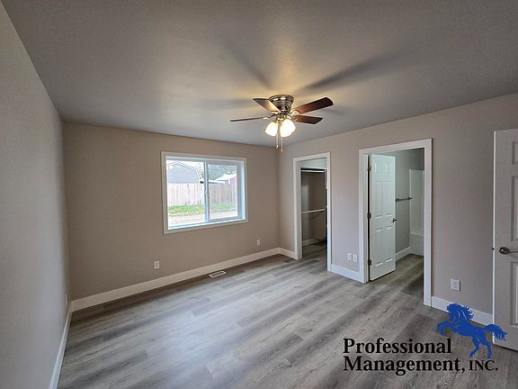 4th image of 2026 Lake Elmo Dr