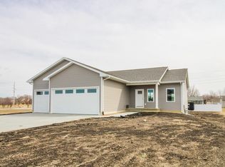 1135 Wright Way, Jesup, IA 50648