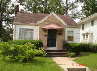 912 Woodview Blvd, Fort Wayne, IN 46806