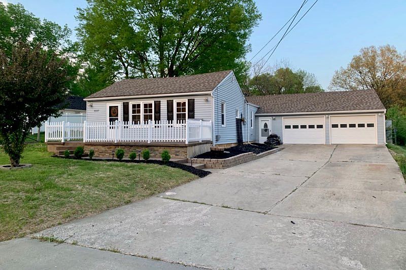 1st image of 6037 N Drury Ave