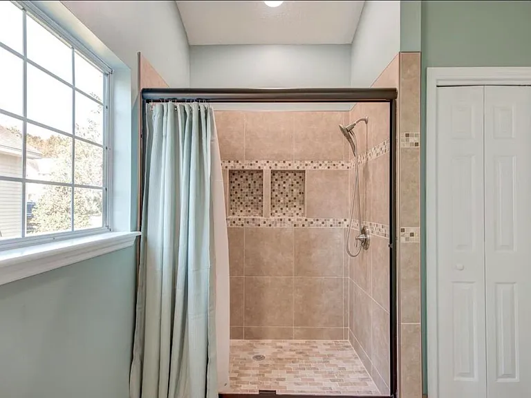 7186 Windmill Creek Rd — Photo 23