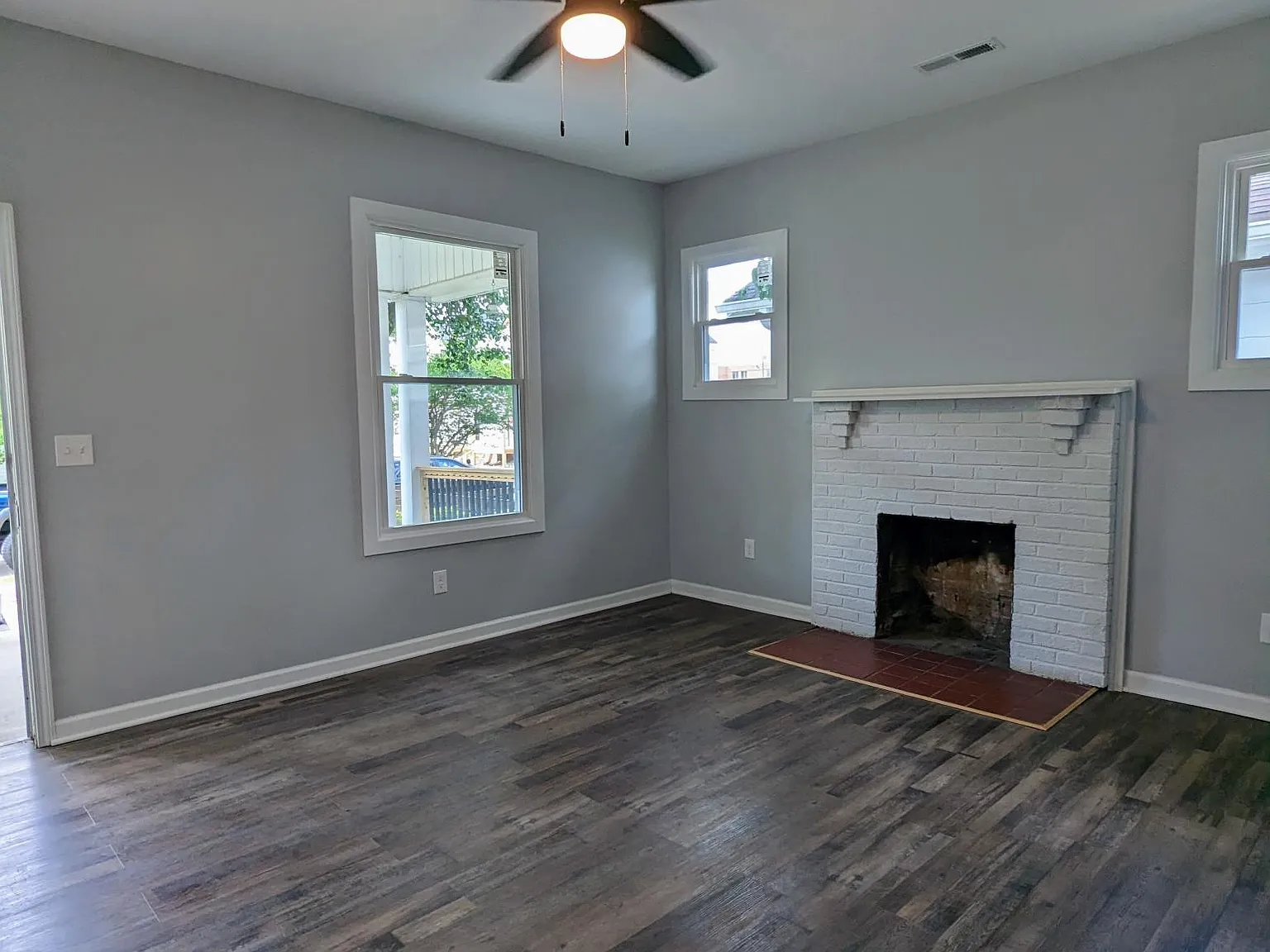 2 bed, 1200 sqft, $1,800 — Photo 3