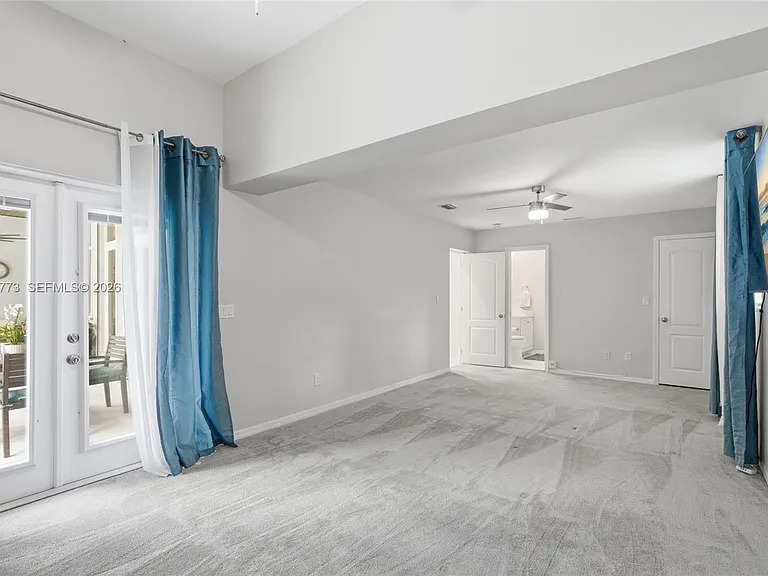 15845 SW 87th Ave — Photo 39