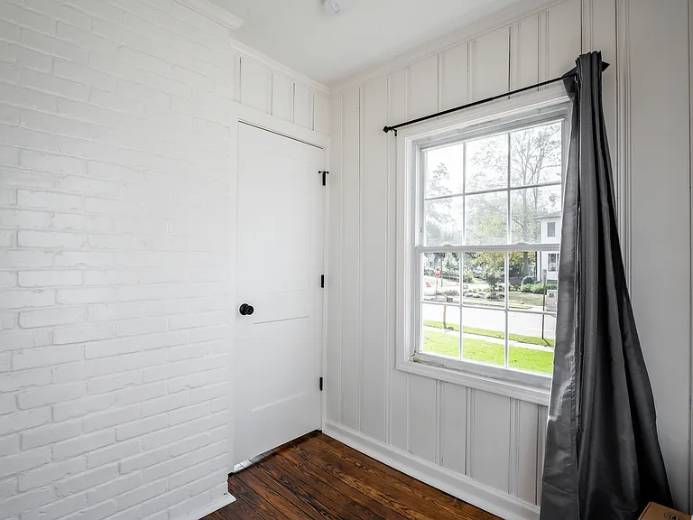 2692 Knox St NE — Photo 16