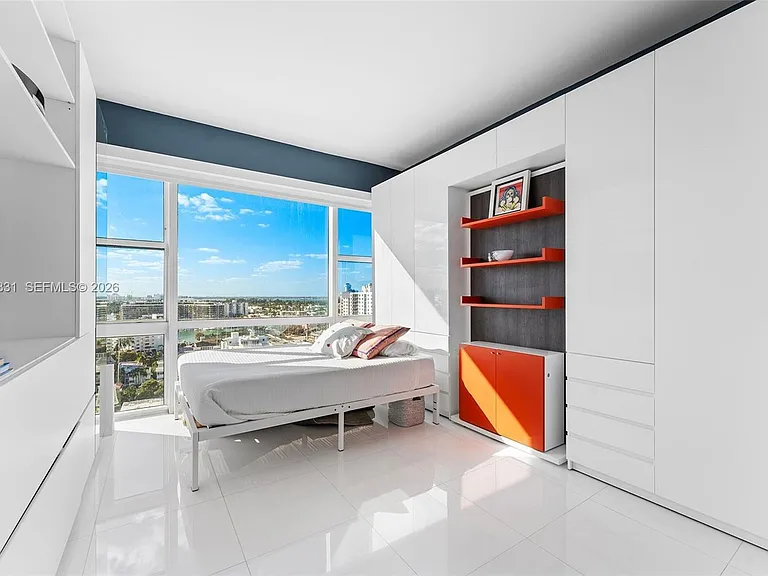 6801 Collins Ave — Photo 38