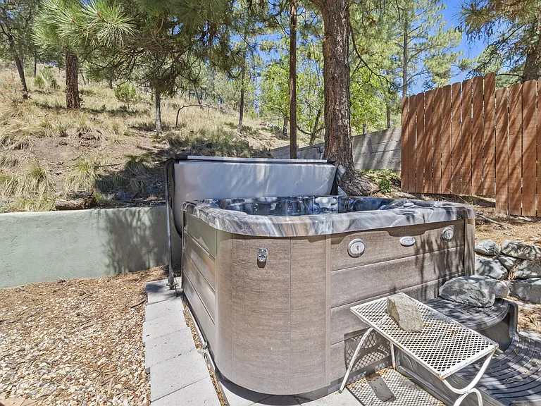 307 Heath Dr — Photo 9