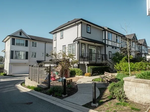 11272 240th St #37, Maple Ridge, BC V2W 0J8