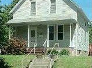 1220 3rd St, Moline, IL 61265