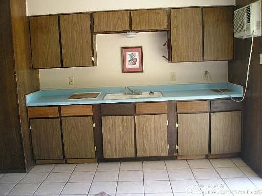 3rd image of 9035 GERALDINE DR