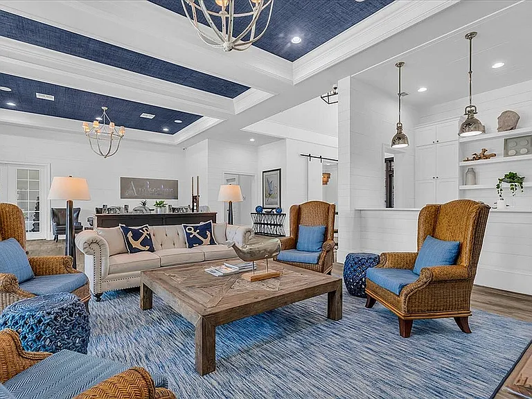 Amberton Luxury Townhomes — Photo 18