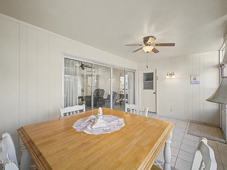 10880 W Emerald Dr — Photo 22