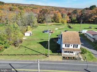 74 W Pine St, Tremont, PA 17981