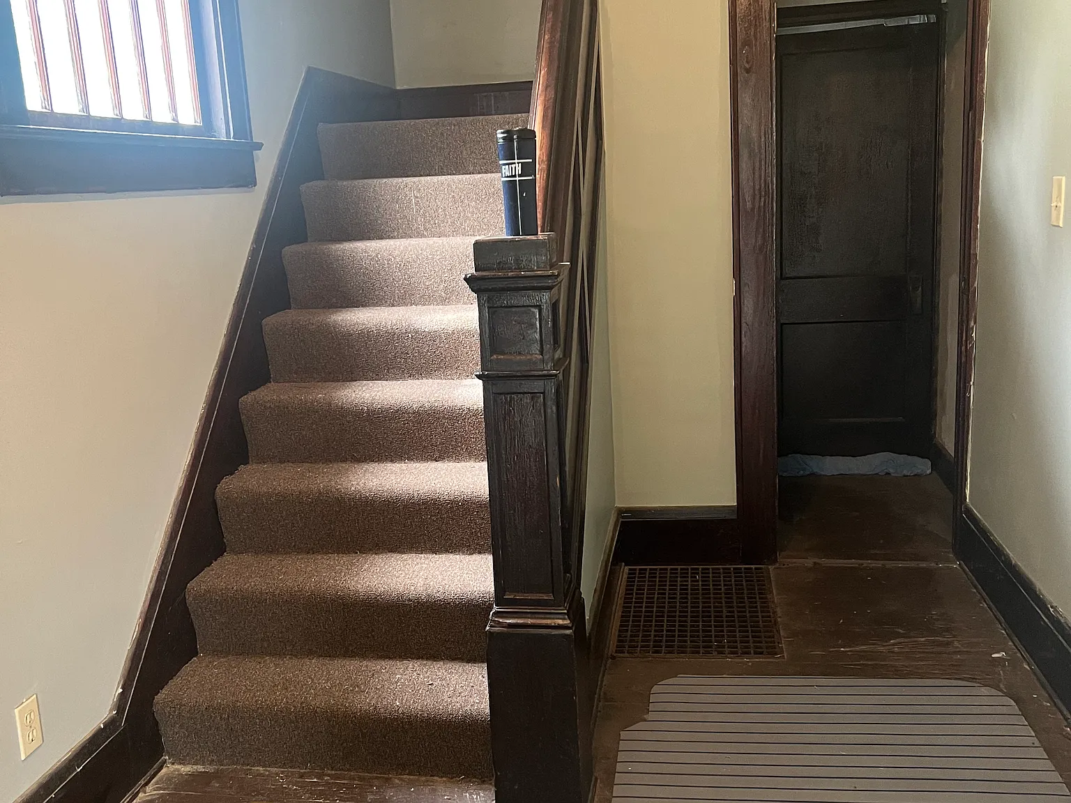 2 bed, $900 — Photo 3