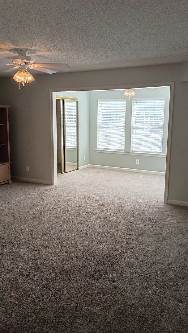 South Bridge-2268 Essex Drive — Photo 3