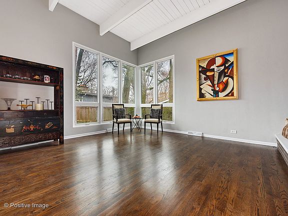 5th image of 766 Strawberry Hill Dr
