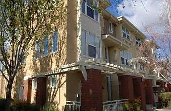1st image of 521 N 9th St