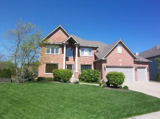 2715 Silver Spur Ct, Naperville, IL 60565