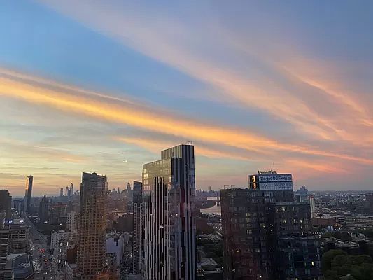 3rd image of 1 City Poin APT 35C