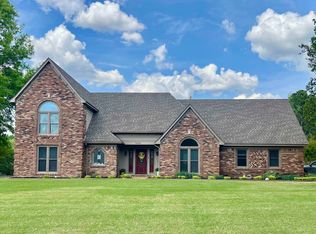 8838 Hillman Way Dr, Memphis, TN 38133