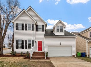 1932 Spanish Bay Ct, Raleigh, NC 27604