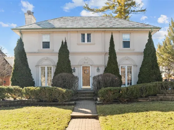 640 Park Dr, Kenilworth, IL 60043