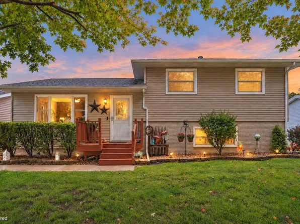 824 Prospect St, Jesup, IA 50648