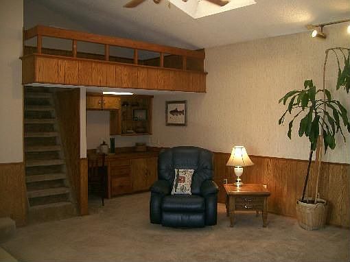 3rd image of 805 Shore Dr
