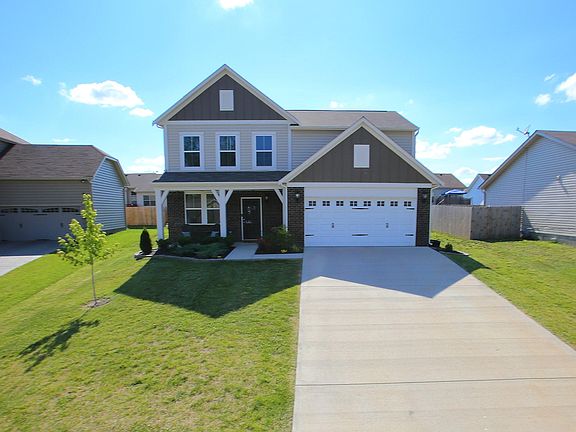2nd image of 128 Spring Leaf Ct