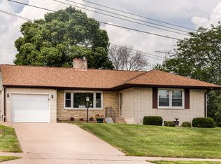 225 Main St, Dickeyville, WI 53808