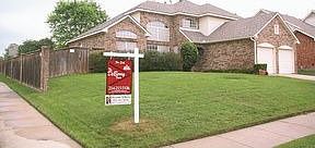 1st image of 821 Ashburn Pl