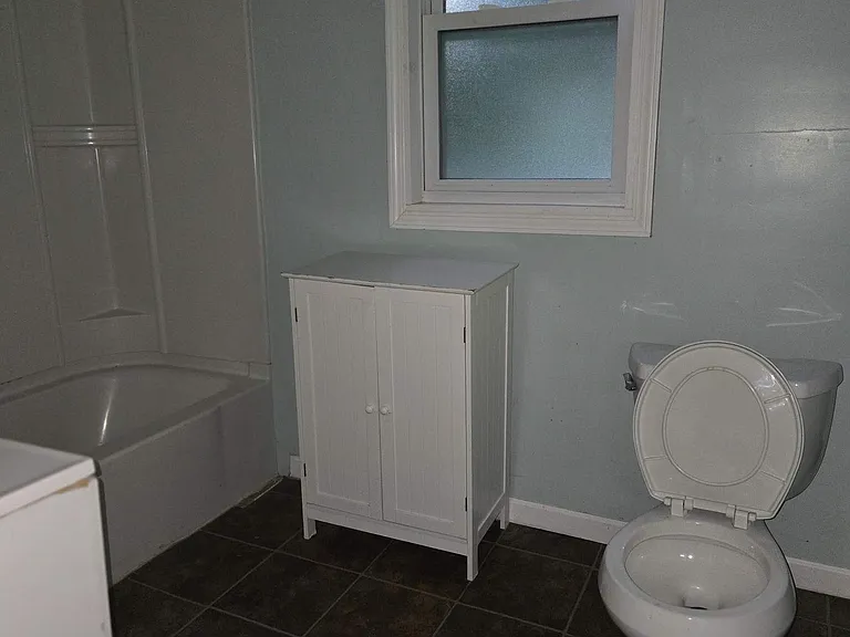 755-757 Genesee St #2 — Photo 7