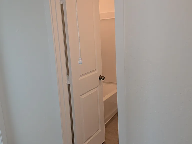 10717 Aqueduct Crk — Photo 3