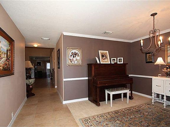 4th image of 7210 Rosebud Bend Dr