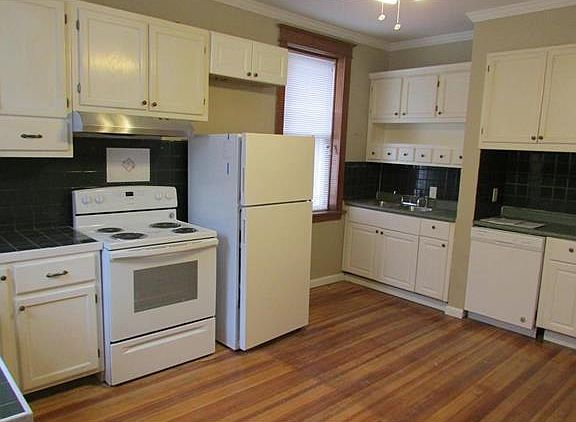 4th image of 4123 Virginia Ave