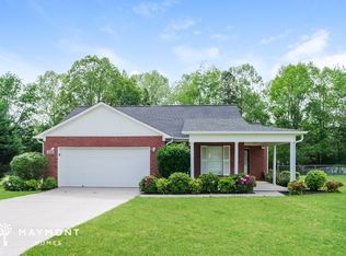 220 Steppe Ct, Huntsville, AL 35811