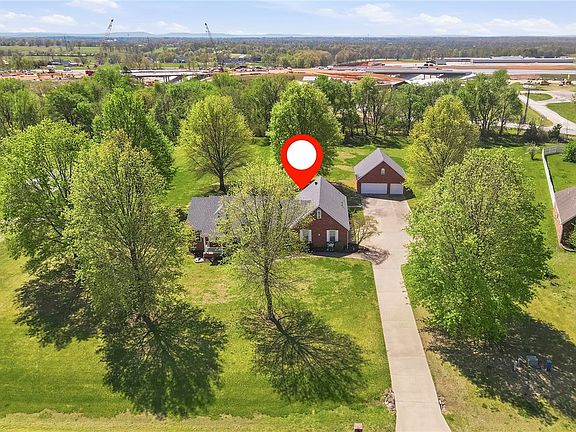 3rd image of 3473 Grapevine Dr